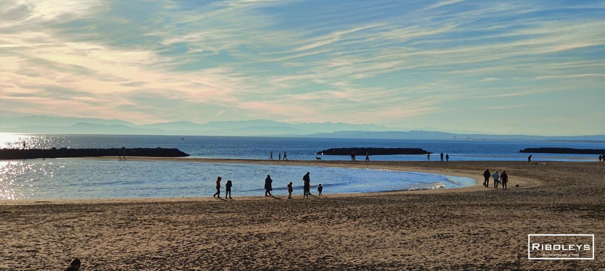 Grand T3 Neuf Climatise Avec Wifi A 100M De La Plage Vias Exterior photo
