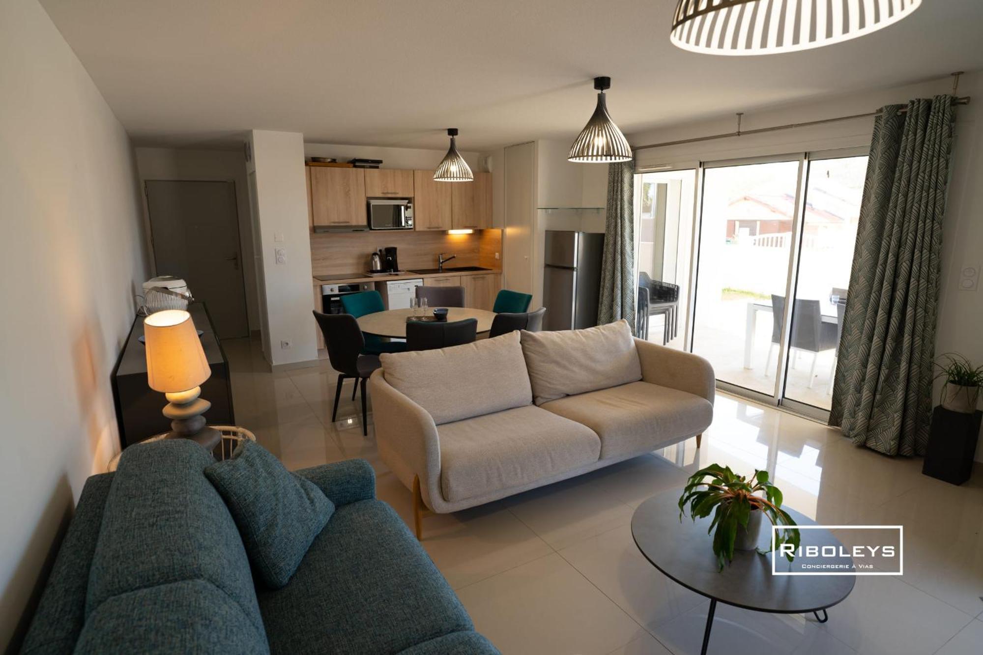 Grand T3 Neuf Climatise Avec Wifi A 100M De La Plage Vias Exterior photo