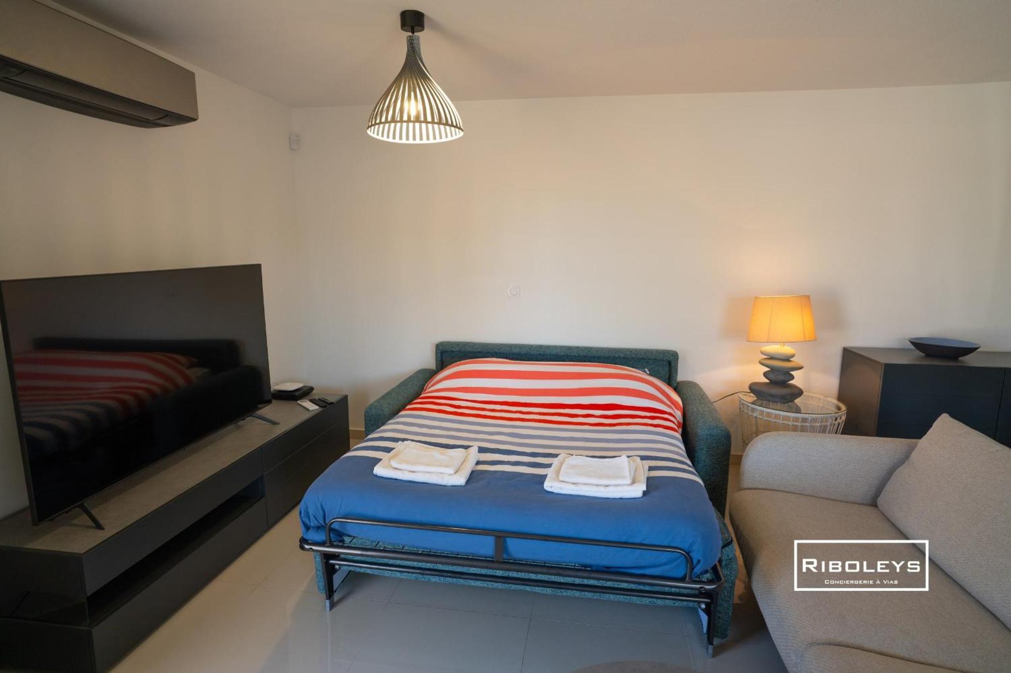 Grand T3 Neuf Climatise Avec Wifi A 100M De La Plage Vias Exterior photo