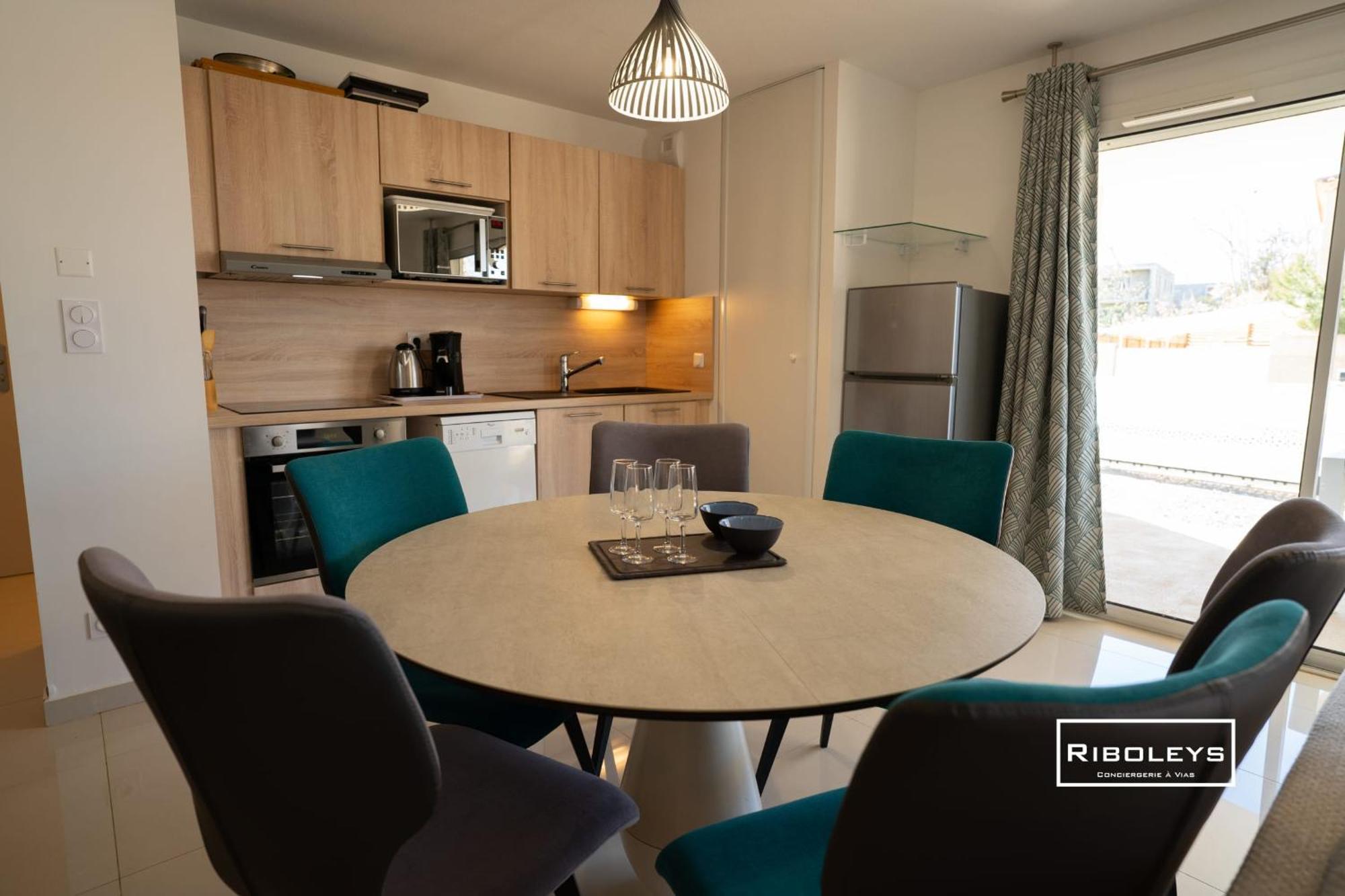 Grand T3 Neuf Climatise Avec Wifi A 100M De La Plage Vias Exterior photo