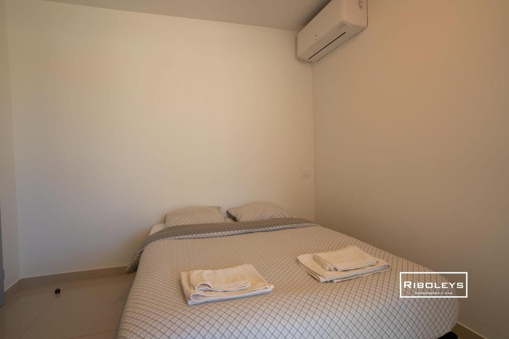 Grand T3 Neuf Climatise Avec Wifi A 100M De La Plage Vias Exterior photo