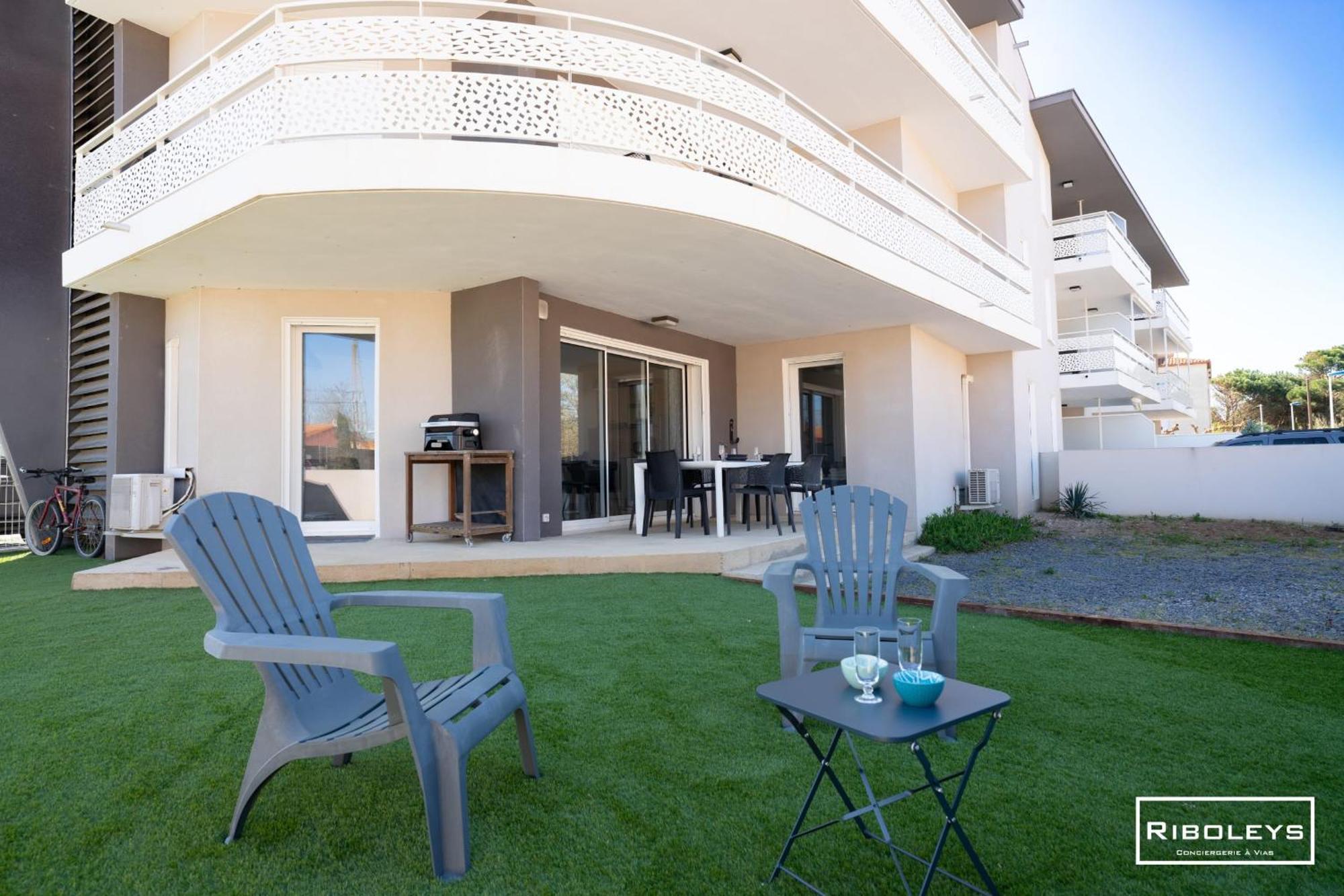Grand T3 Neuf Climatise Avec Wifi A 100M De La Plage Vias Exterior photo