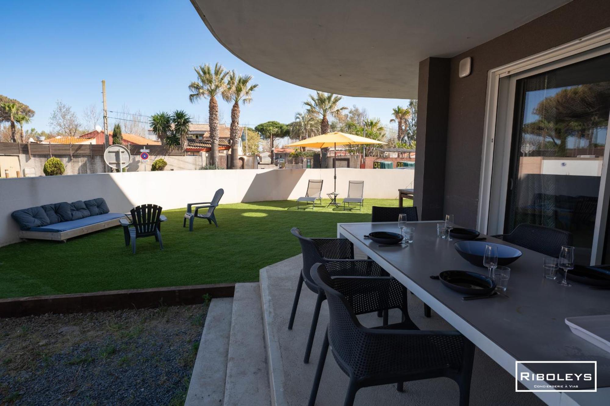 Grand T3 Neuf Climatise Avec Wifi A 100M De La Plage Vias Exterior photo